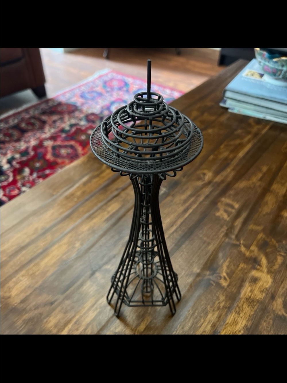 VINTAGE MID-CENTURY MODERN SEATTLE SPACE NEEDLE WIRE ART SCULPTURE//BRONZE TONED - Picture 3 of 7